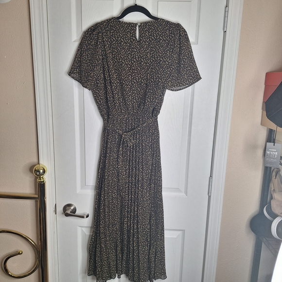 Polagram Maternity Black Floral Midi Dress Size Medium - Picture 7 of 9